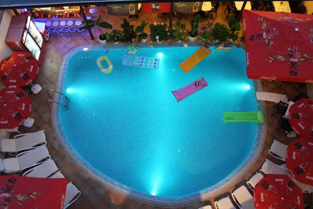 Italia Hotel Nesebar Bagian luar foto