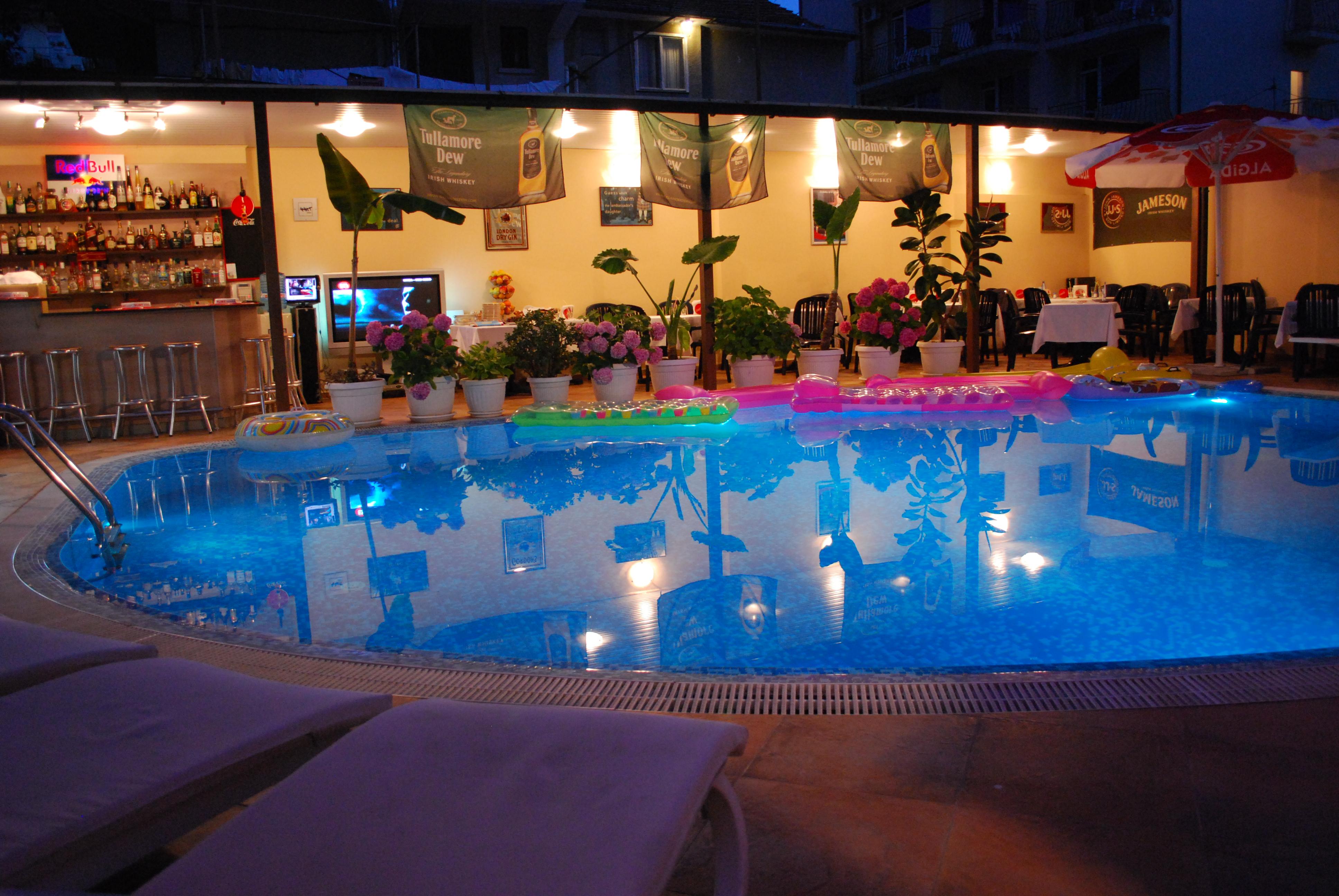 Italia Hotel Nesebar Bagian luar foto