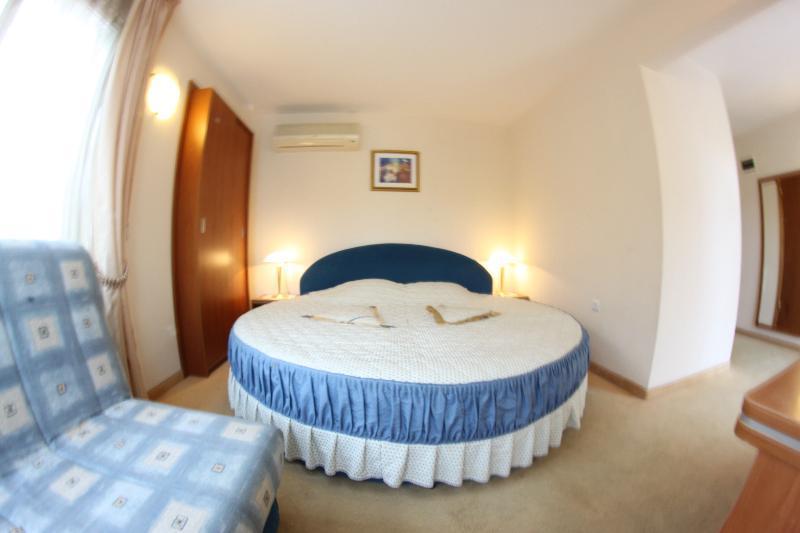 Italia Hotel Nesebar Bagian luar foto
