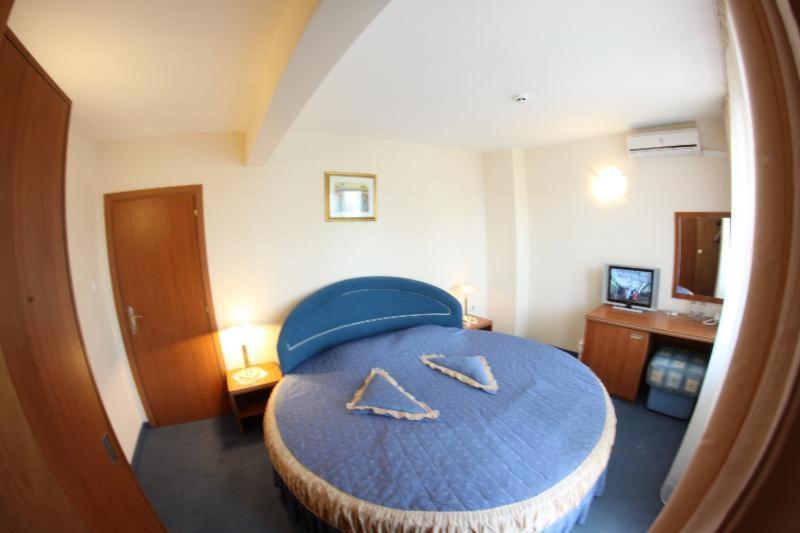 Italia Hotel Nesebar Ruang foto