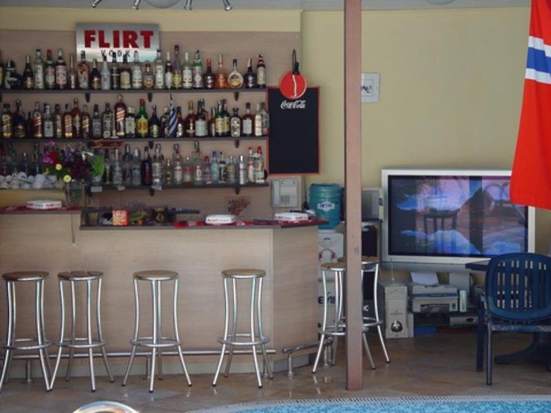 Italia Hotel Nesebar Bagian luar foto
