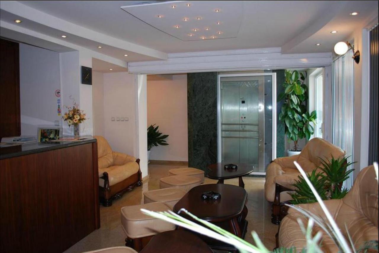 Italia Hotel Nesebar Bagian luar foto